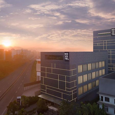 Novotel Guwahati Gs Road Exterior foto