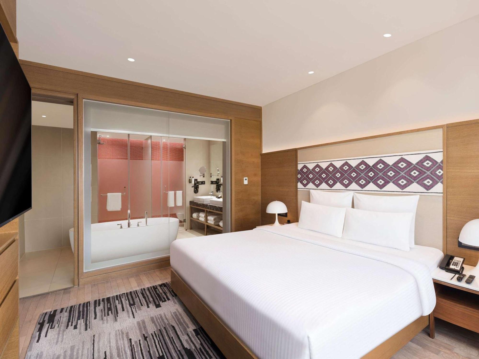 Novotel Guwahati Gs Road Exterior foto